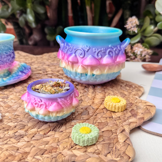 Wonderland Cauldron - Rainbow Light