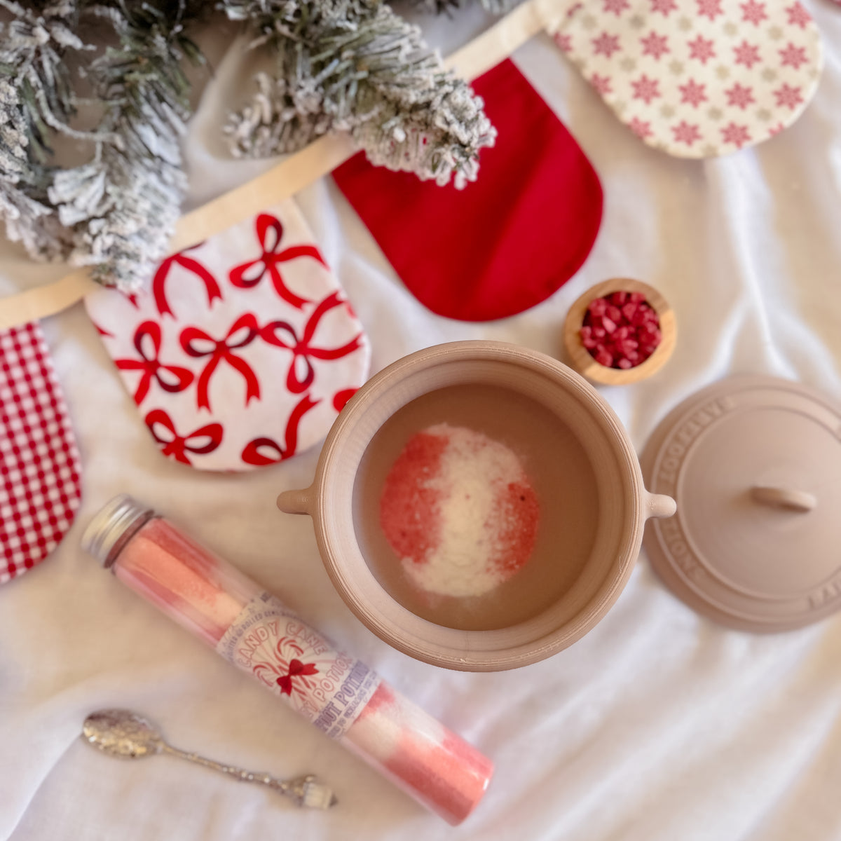 Minty Candy Cane Fizzy Potion