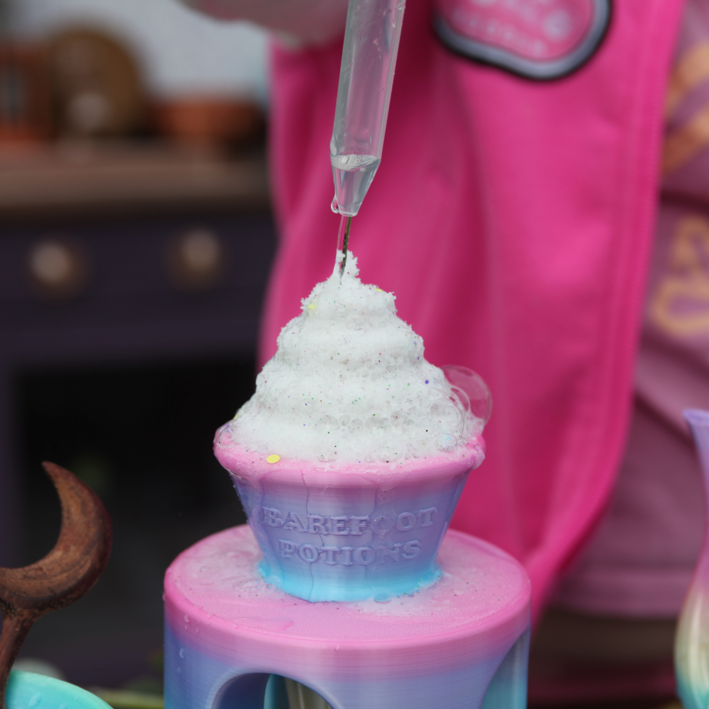 Ice Cream Cone & Stand