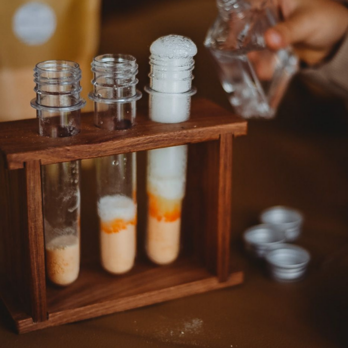 Test Tube & Rack - Medium