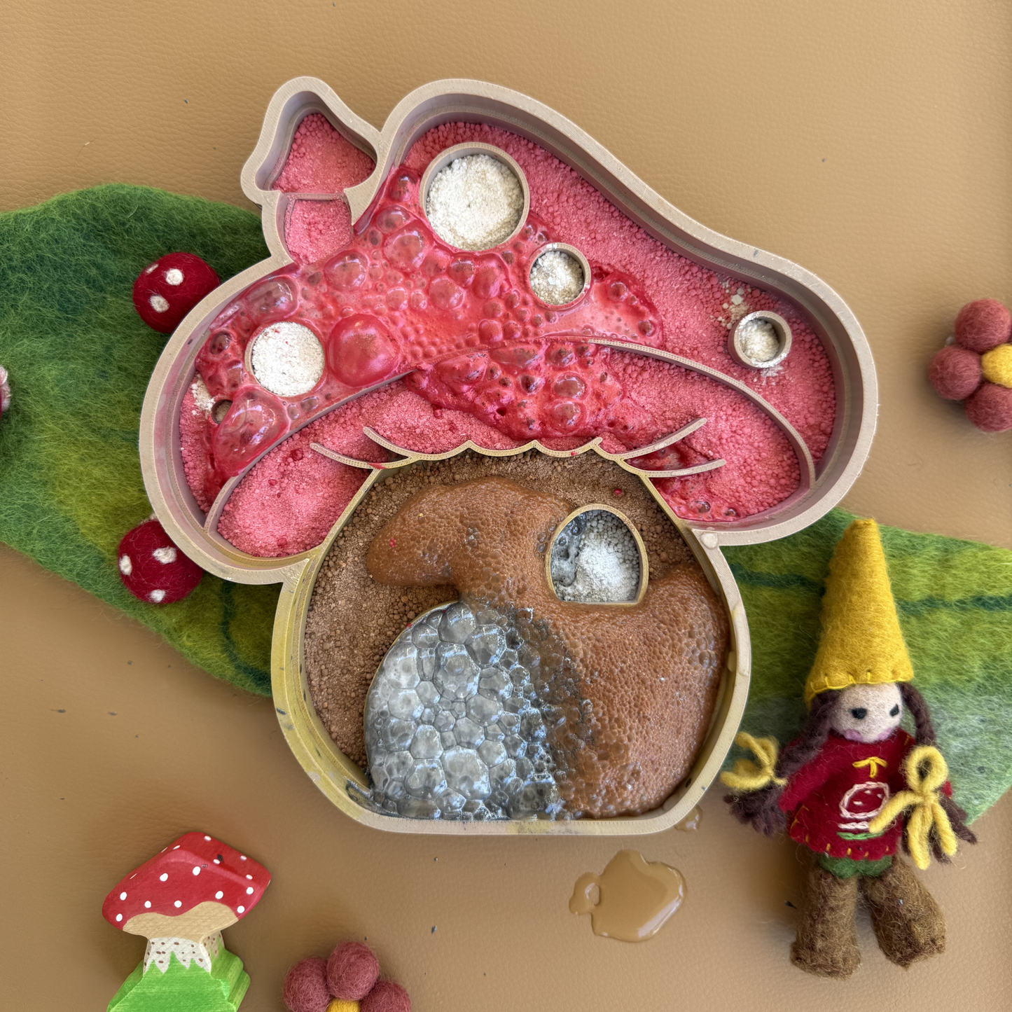 Toadstool House Tray