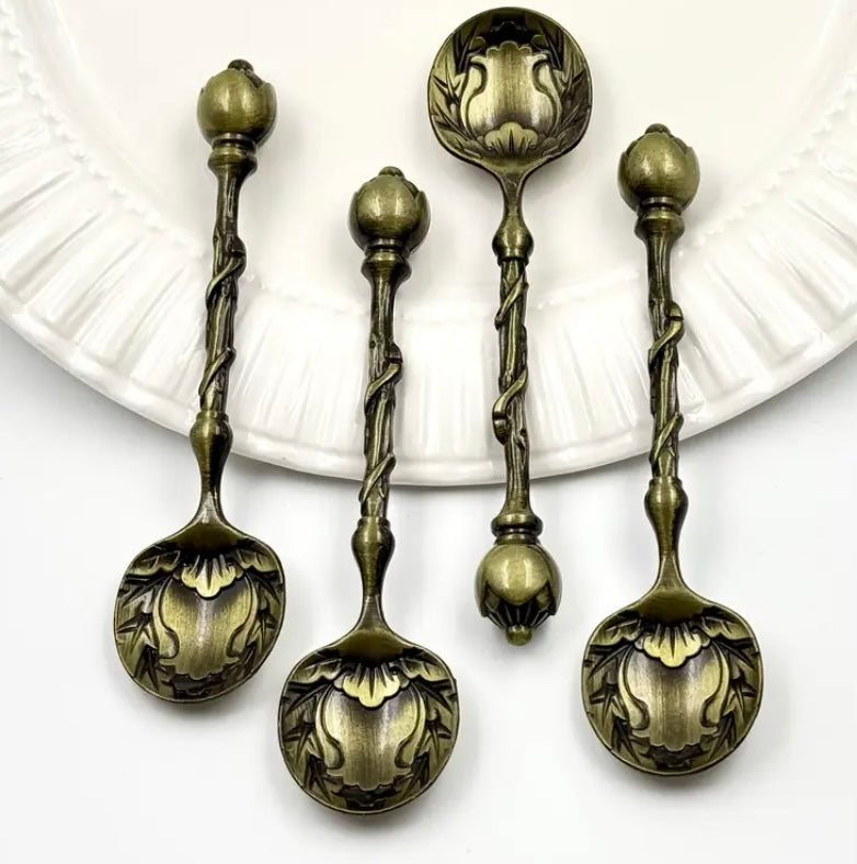 Pixie Flower Bulb Spoon
