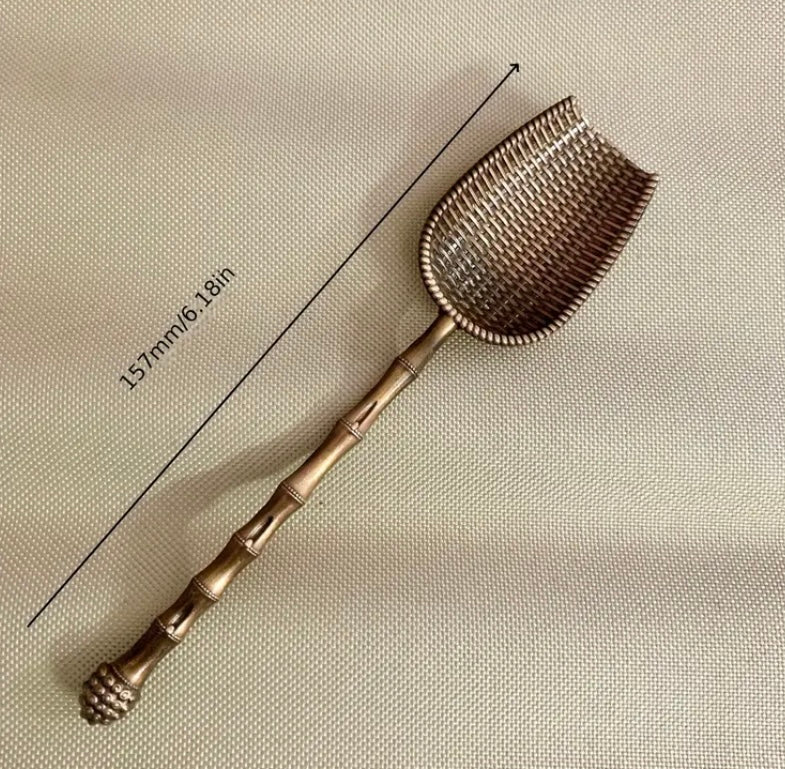 Antique Scoop