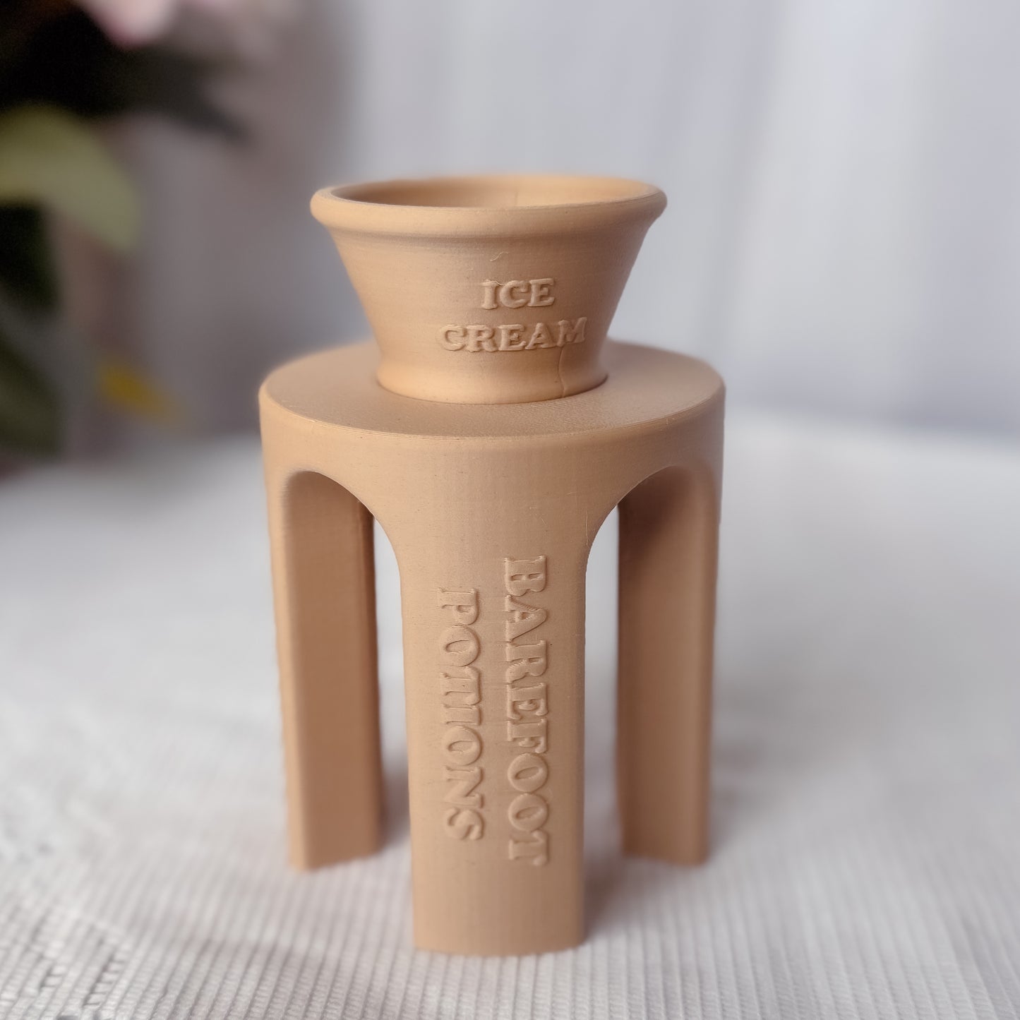 Ice Cream Cone & Stand